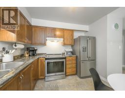 66 - 9 AILSA PLACE - 12
