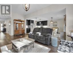 17 TANAGER PLACE - 11