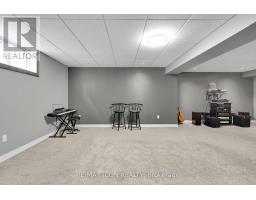 17 TANAGER PLACE - 36