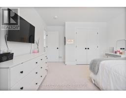 27 BRISCOE CRESCENT - 23