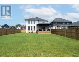 27 BRISCOE CRESCENT - 27