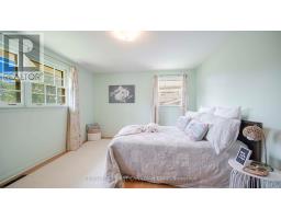 39 TORRINGTON CRESCENT - 20