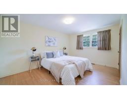 39 TORRINGTON CRESCENT - 21