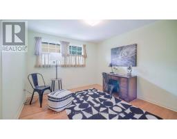 39 TORRINGTON CRESCENT - 24