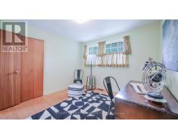 39 TORRINGTON CRESCENT - 25