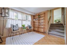 39 TORRINGTON CRESCENT - 27
