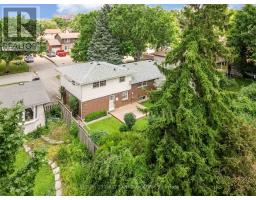 39 TORRINGTON CRESCENT - 31
