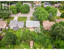39 TORRINGTON CRESCENT - 32