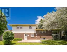39 TORRINGTON CRESCENT - 4