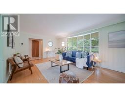 39 TORRINGTON CRESCENT - 8