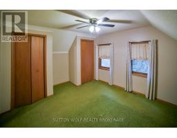 32 ARTHUR STREET - 32