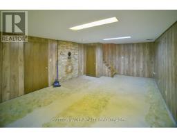 32 ARTHUR STREET - 40