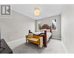 25 FOX HOLLOW COURT - 13