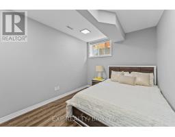 25 FOX HOLLOW COURT - 27
