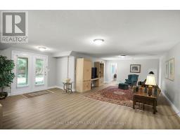 26 BUTTERNUT LANE - 22