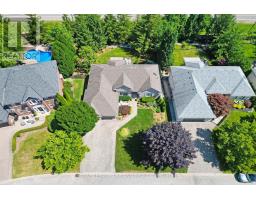 26 BUTTERNUT LANE - 35