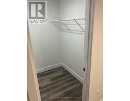 36 - 105 ANDOVER DRIVE - 25