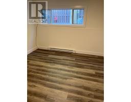 36 - 105 ANDOVER DRIVE - 27
