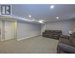 24 ASHBERRY PLACE - 34