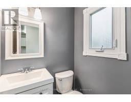 26 - 720 DEVERON CRESCENT - 30