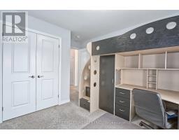 77 - 1061 EAGLETRACE DRIVE - 15