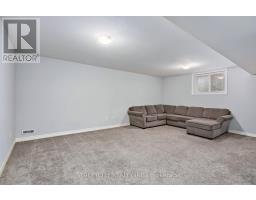 77 - 1061 EAGLETRACE DRIVE - 25