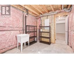 77 - 1061 EAGLETRACE DRIVE - 29