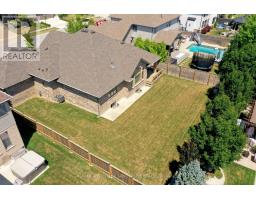 173 MARTIN DRIVE - 8