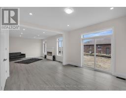 2 BOUW PLACE - 35