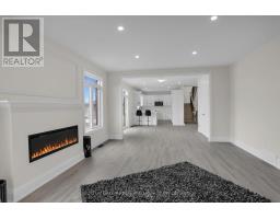 2 BOUW PLACE - 39
