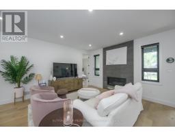 14 - 203 WYCHWOOD PARK - 12