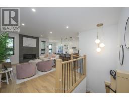 14 - 203 WYCHWOOD PARK - 14