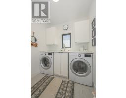 14 - 203 WYCHWOOD PARK - 26