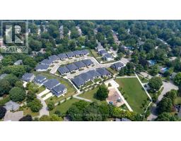 14 - 203 WYCHWOOD PARK - 40