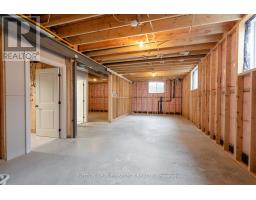 3833 CAMPBELL STREET N - 30