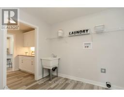 1 HARROW LANE - 32