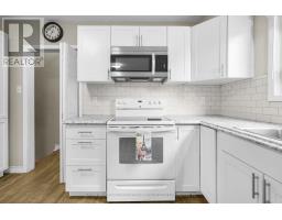 539 VISCOUNT ROAD - 13