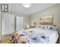 539 VISCOUNT ROAD - 22