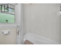 539 VISCOUNT ROAD - 26