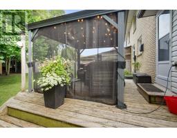 539 VISCOUNT ROAD - 32