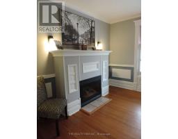 11 SOUTH STREET E - 9
