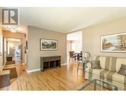 32 MAXWELL CRESCENT - 10