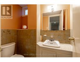 32 MAXWELL CRESCENT - 23