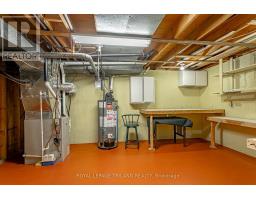 32 MAXWELL CRESCENT - 24