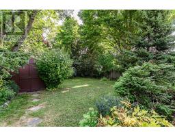 32 MAXWELL CRESCENT - 27