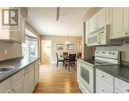 32 MAXWELL CRESCENT - 5