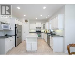 2 MANTLE PLACE - 14