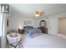 2 MANTLE PLACE - 22