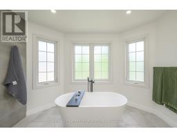2 MANTLE PLACE - 27