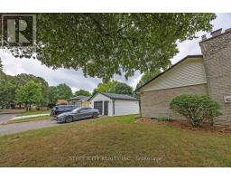 80 MAXWELL CRESCENT - 33